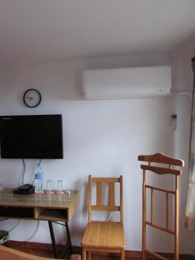 Home With The Veranda Veliko Tŭrnovo Exterior photo